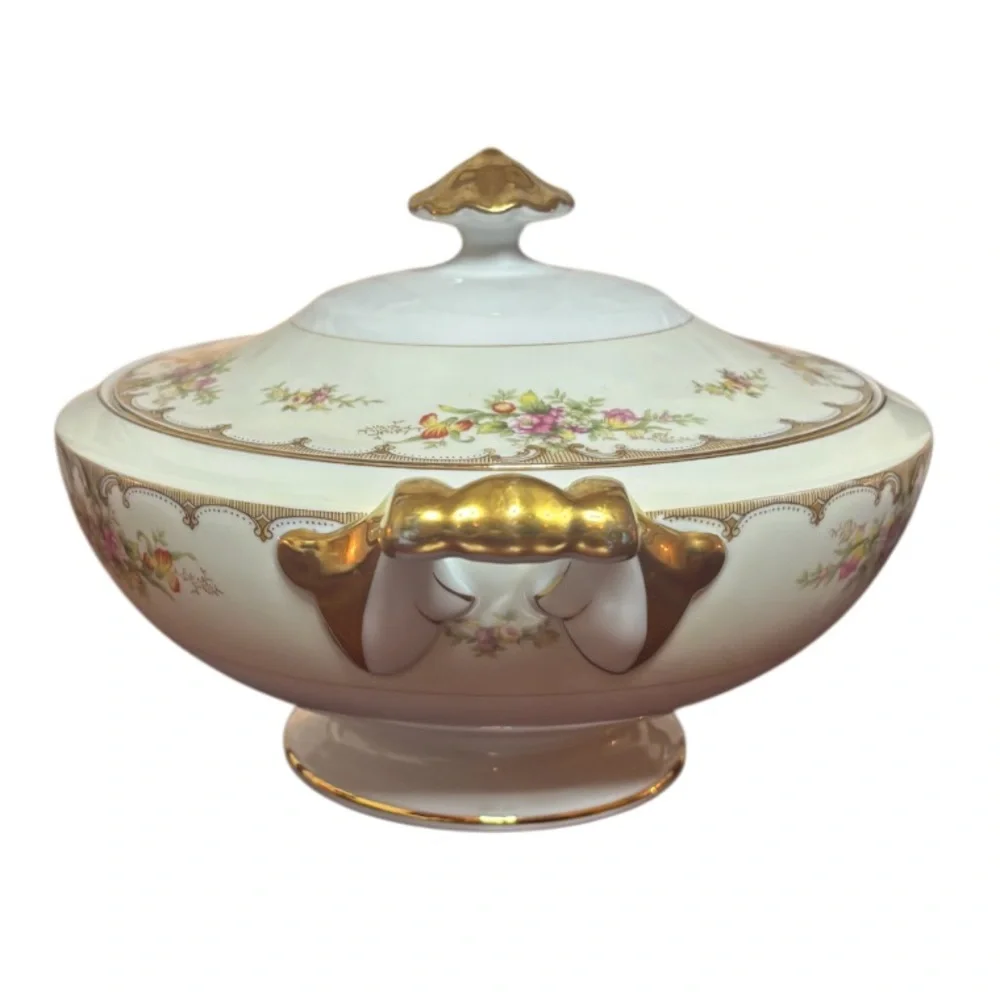 Royal Embassy Soup Tureen Covered Casserole Dish Lincoln Japan Vintage Rose Pink